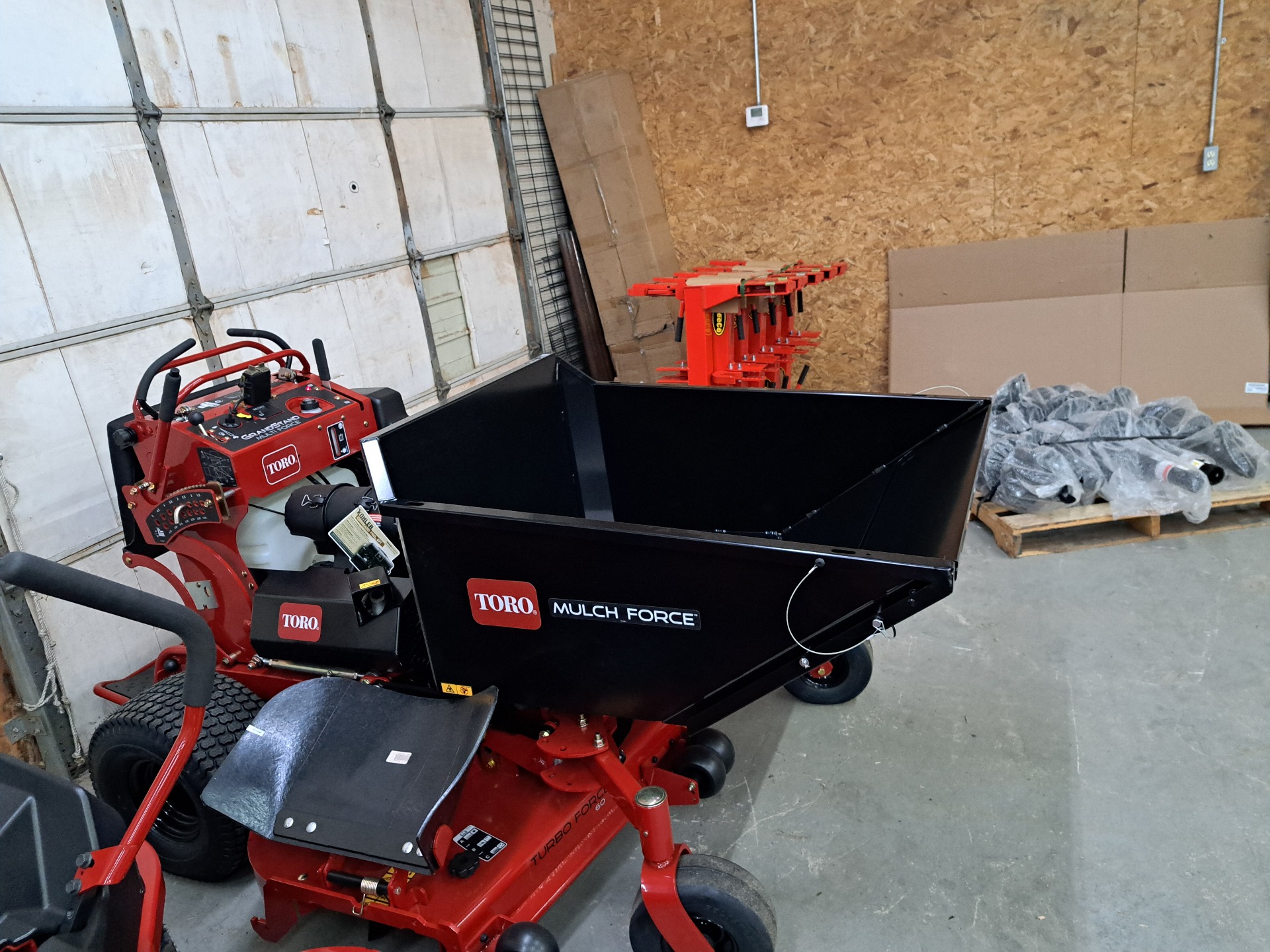 Toro MULTI FORCE MULCH FORCE Mulch Dump in Gaylord, Michigan - Photo 5