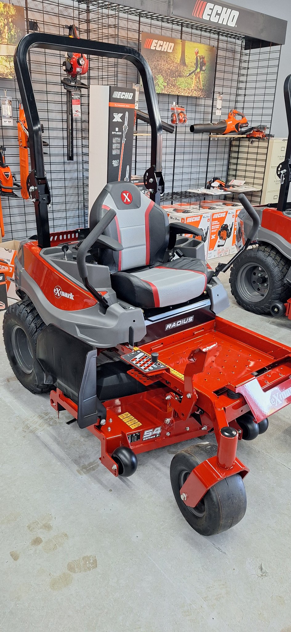 Exmark Radius E-Series 691 KAW 54" in Gaylord, Michigan - Photo 4