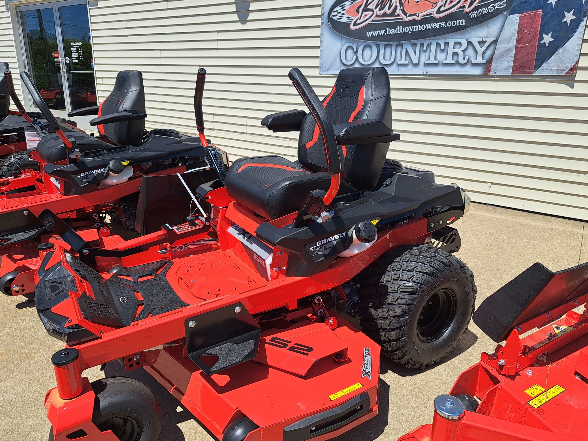 2023 Gravely USA ZT XL 52 in. Kawasaki FR691V 23 hp in Gaylord, Michigan - Photo 3