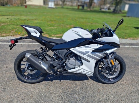2026 Cfmoto 300SS