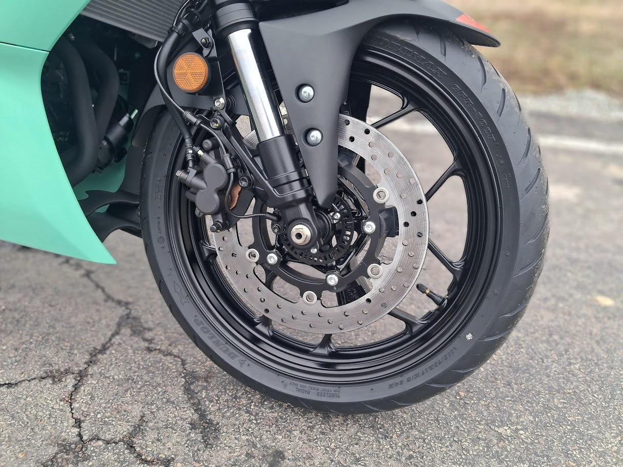 2026 Yamaha YZF-R3 8
