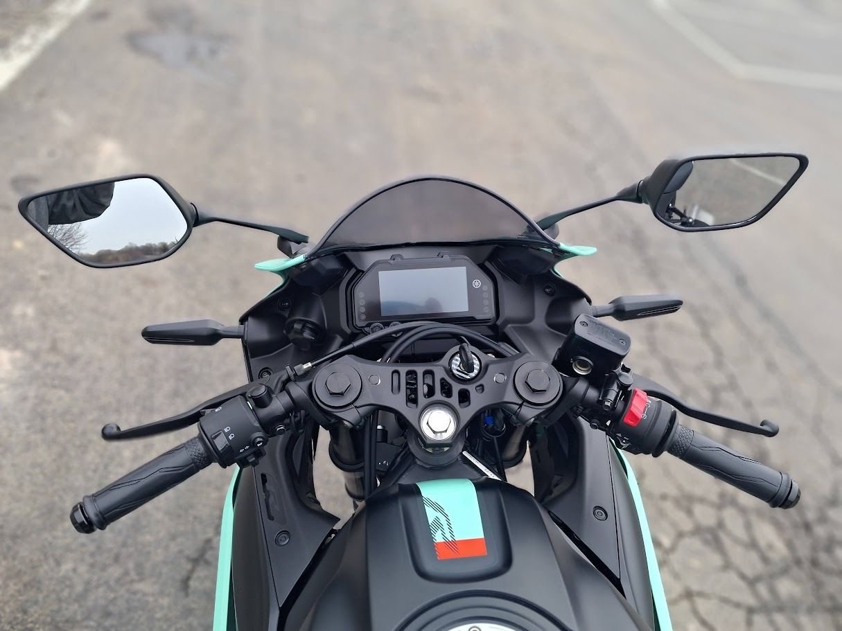 2026 Yamaha YZF-R3 11