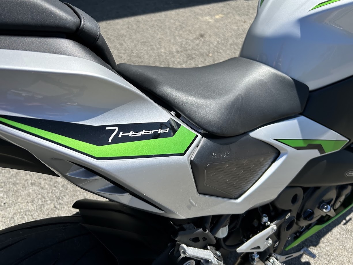 2024 Kawasaki Z7 Hybrid ABS 8