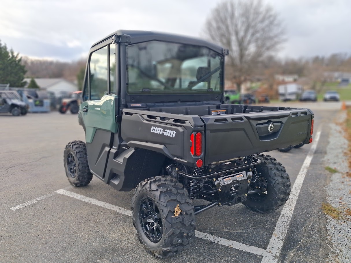 2026 Can-Am™ Defender DPS CAB 3