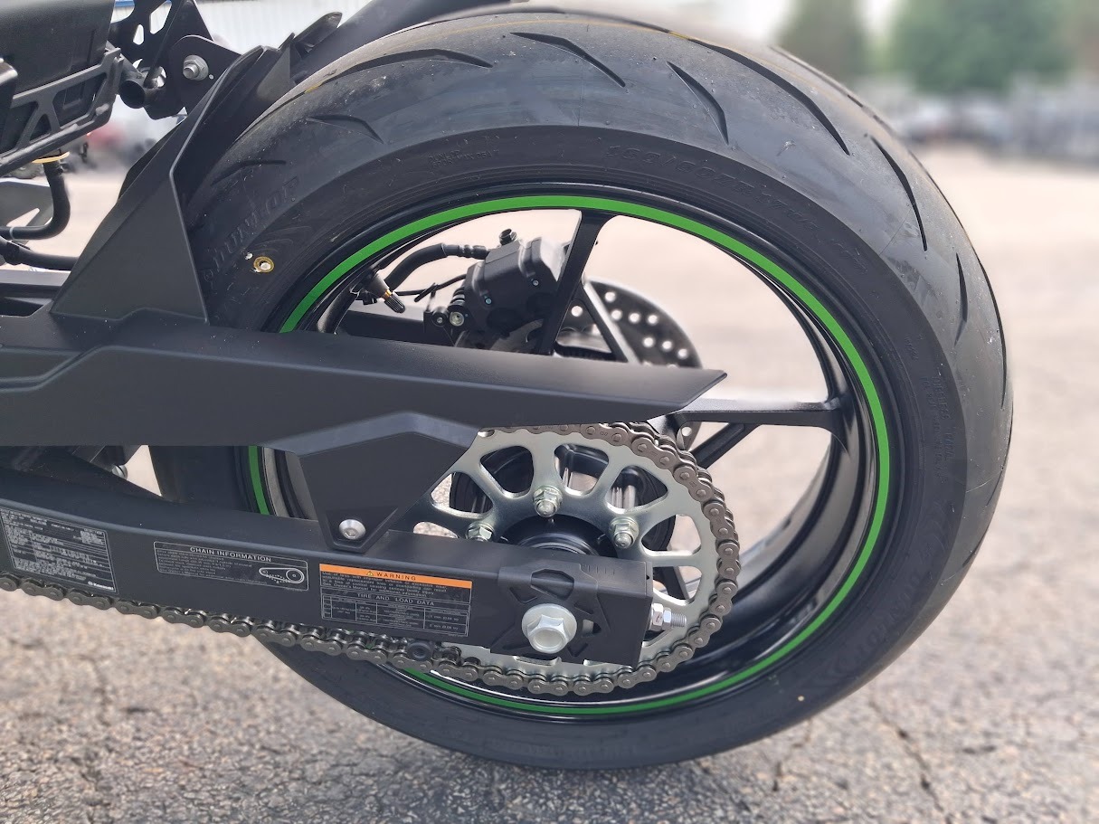 2024 Kawasaki Ninja 7 Hybrid ABS 10