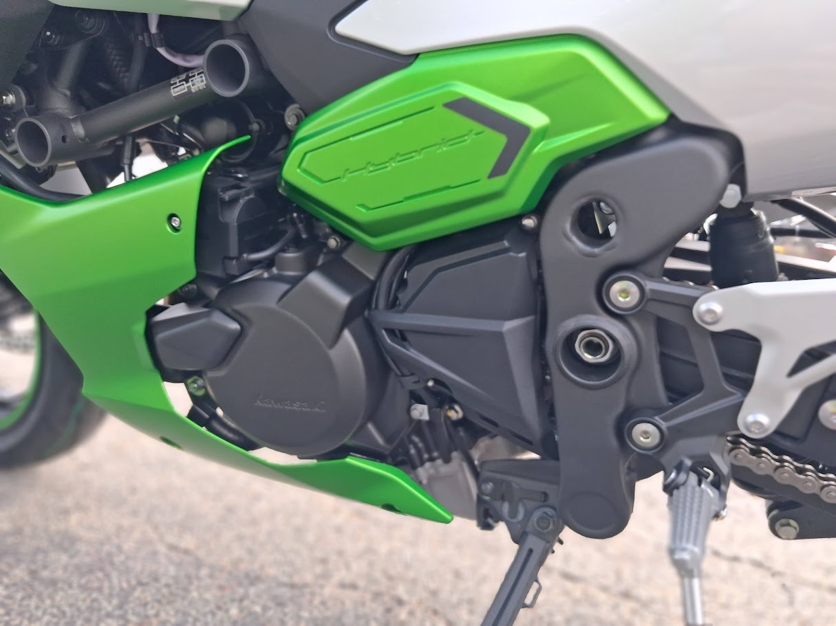 2024 Kawasaki Ninja 7 Hybrid ABS 11