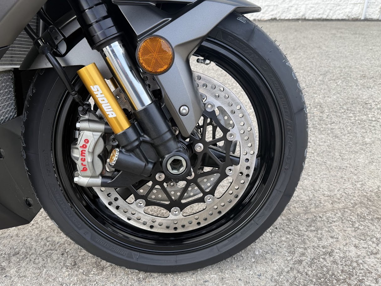2026 Kawasaki Ninja® ZX-10R ABS 10
