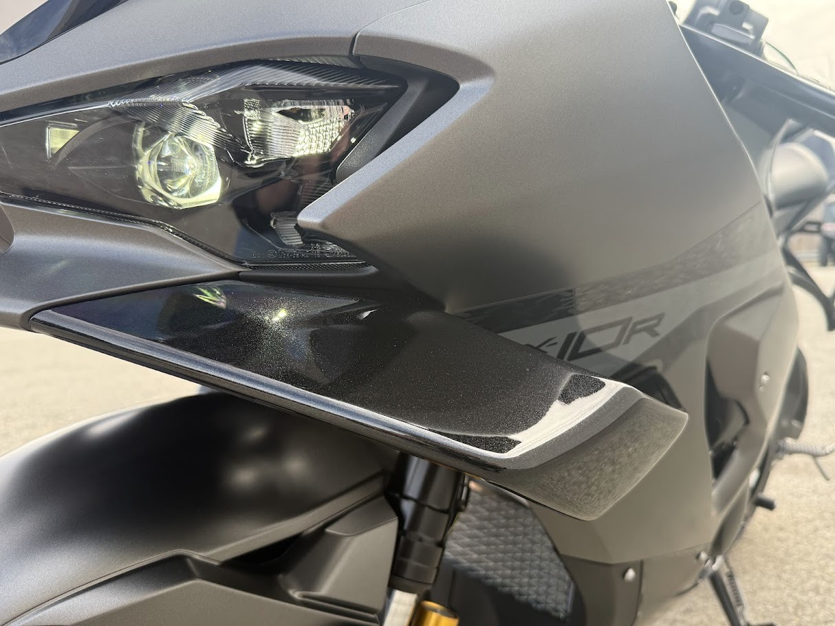 2026 Kawasaki Ninja® ZX-10R ABS 12