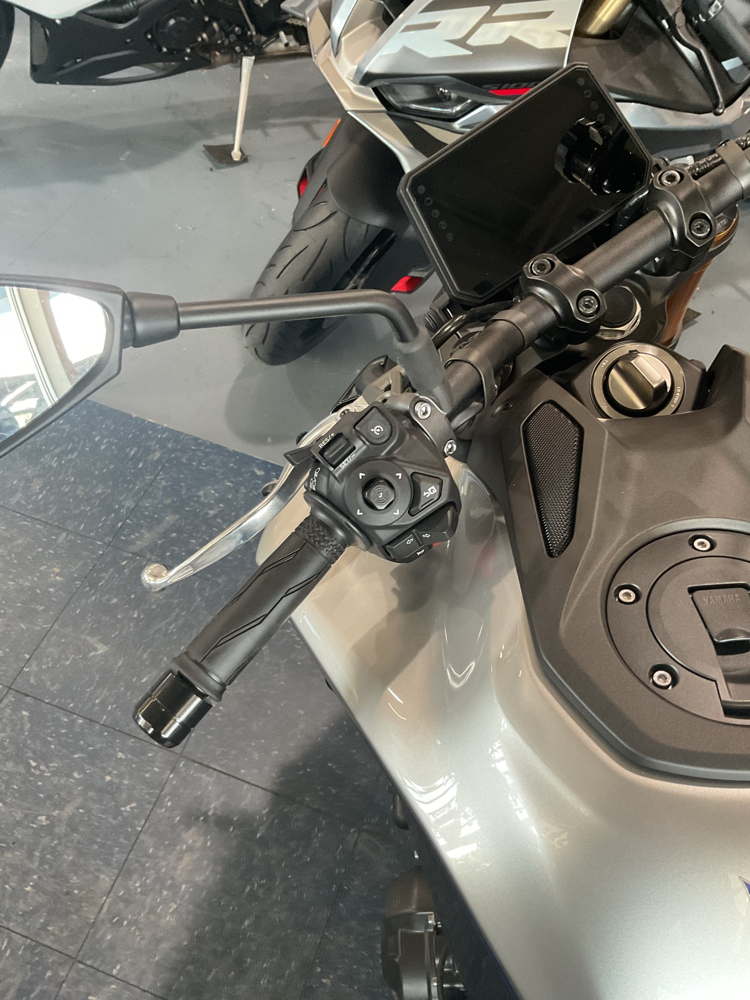 2026 Yamaha MT-09 SP 4