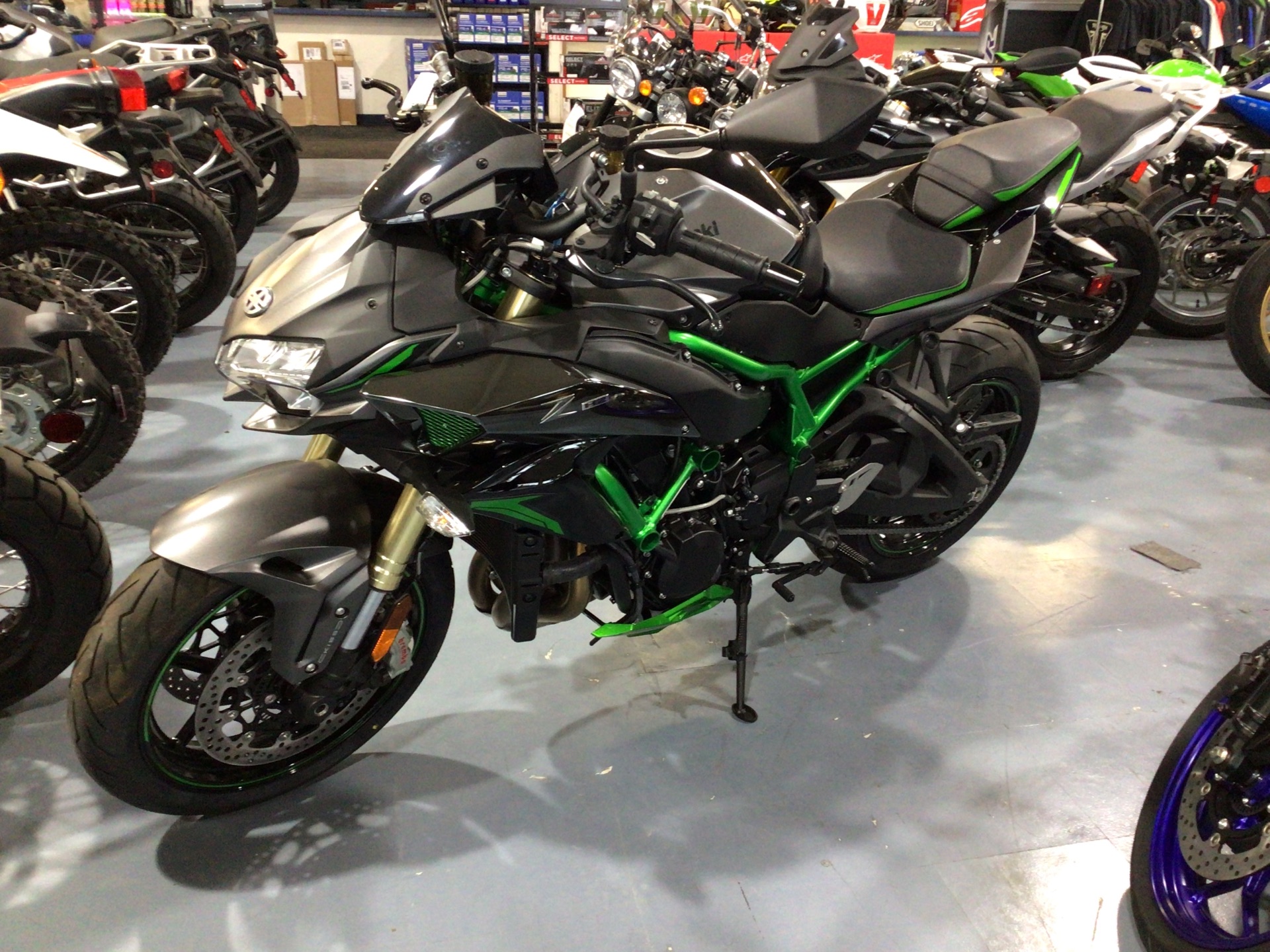 New 2025 Kawasaki Z H2 SE ABS Metallic Matte Graphenesteel