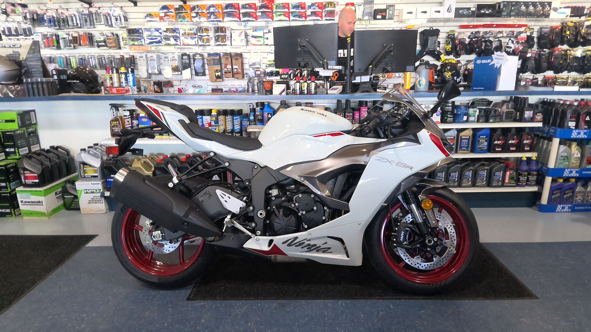 New 2025 Kawasaki Ninja® ZX™-6R ABS Pearl Robotic White / Metallic
