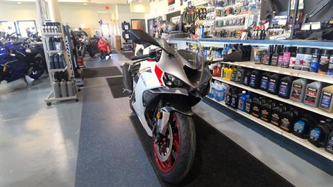 New 2025 Kawasaki Ninja® ZX™-6R ABS Pearl Robotic White / Metallic