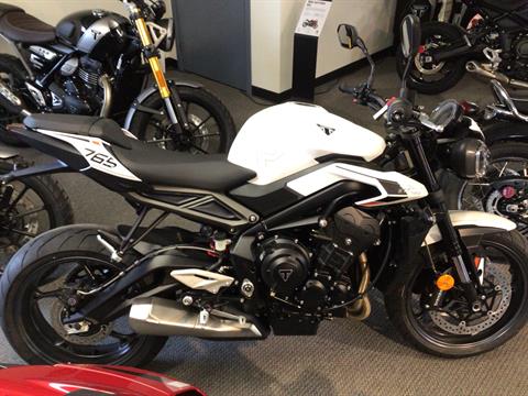 2025 Triumph Street Triple 765 R — photo 1 of 15