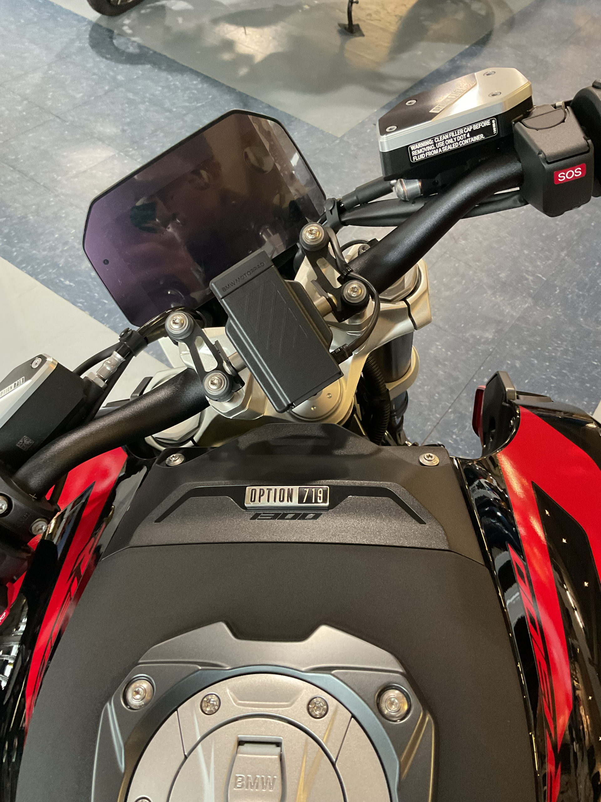 2026 BMW R 1300 R 4