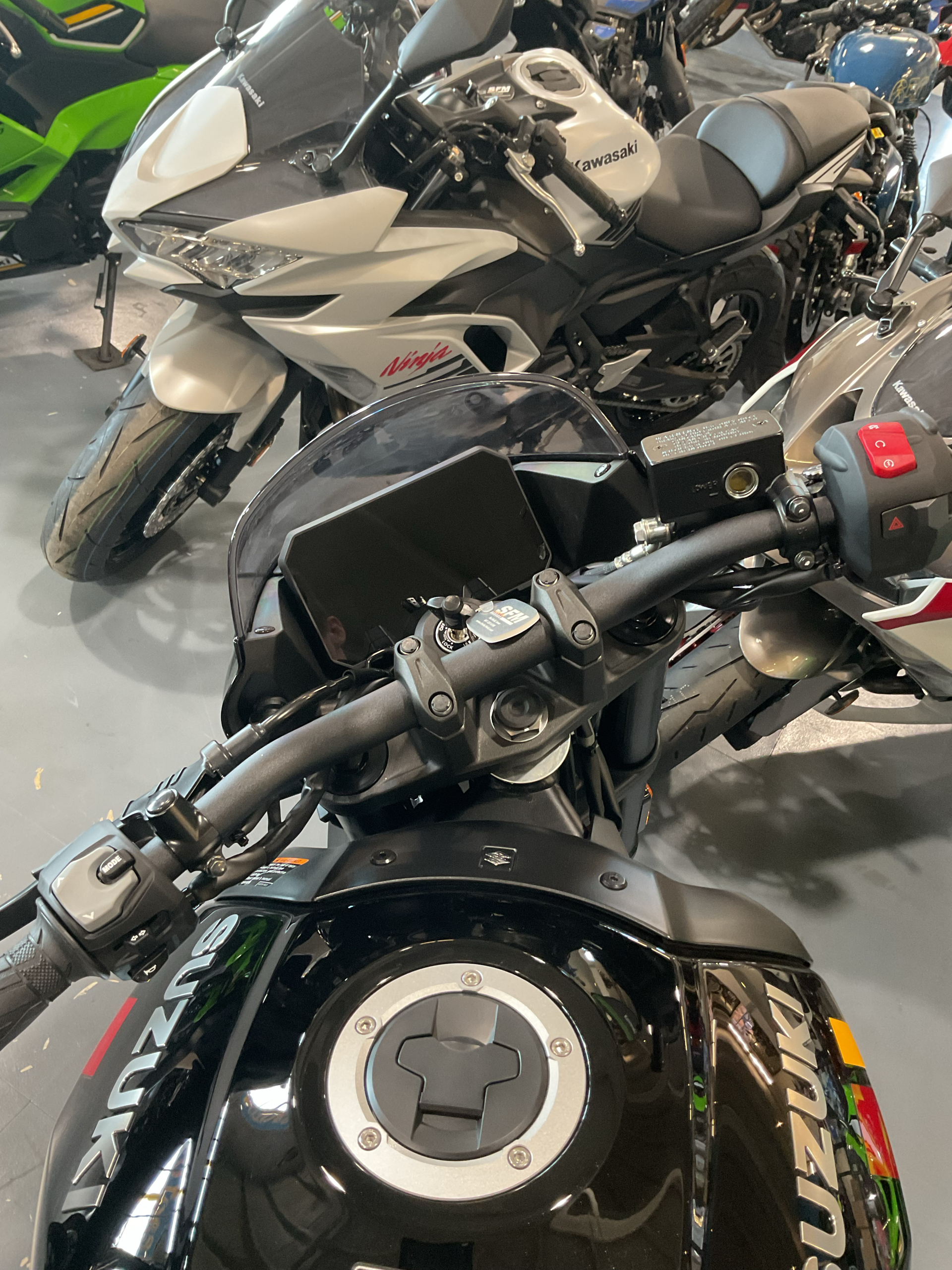 2026 Suzuki GSX-8TT 4