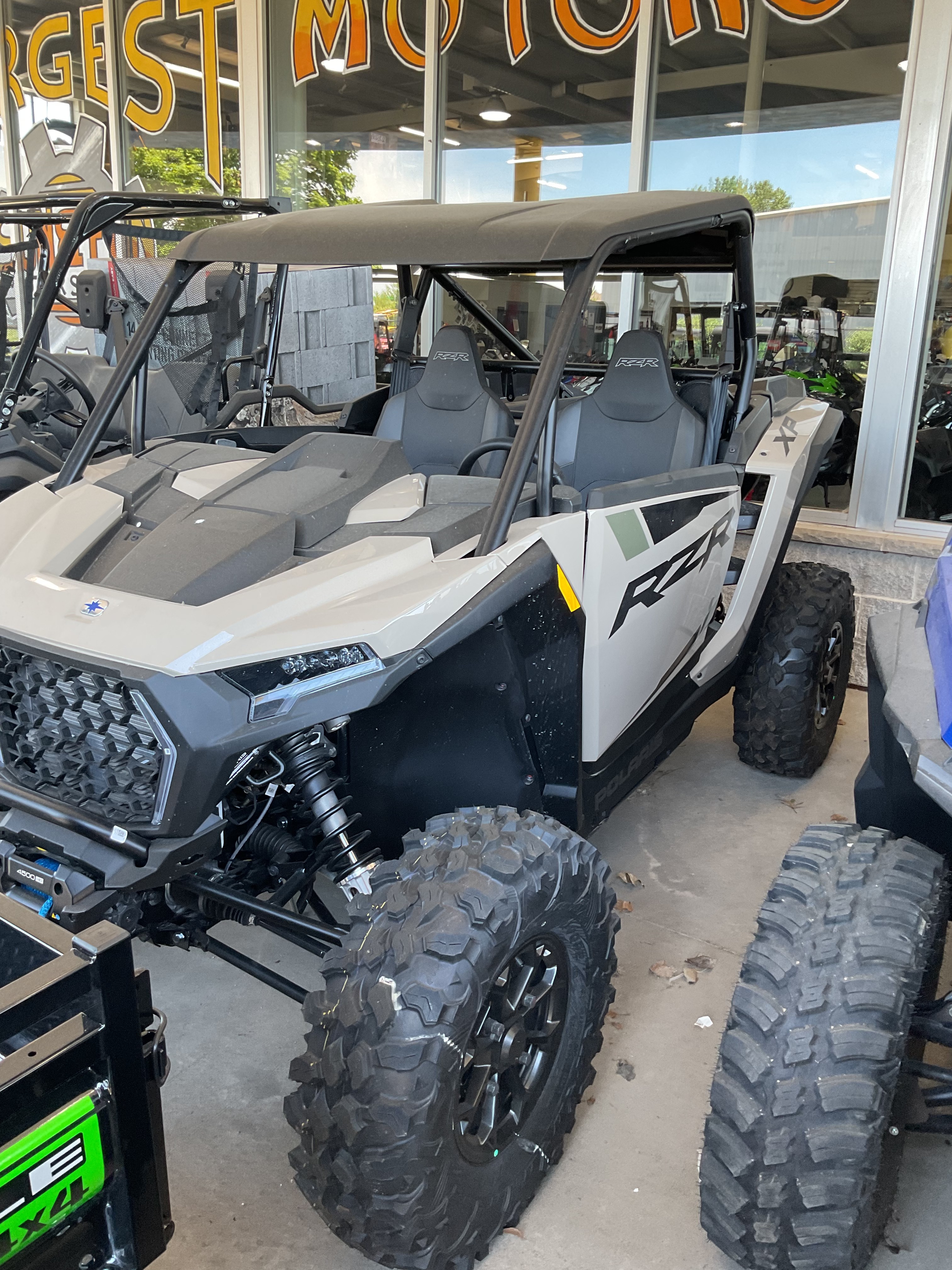 2026 RZR XP 1000 Ultimate