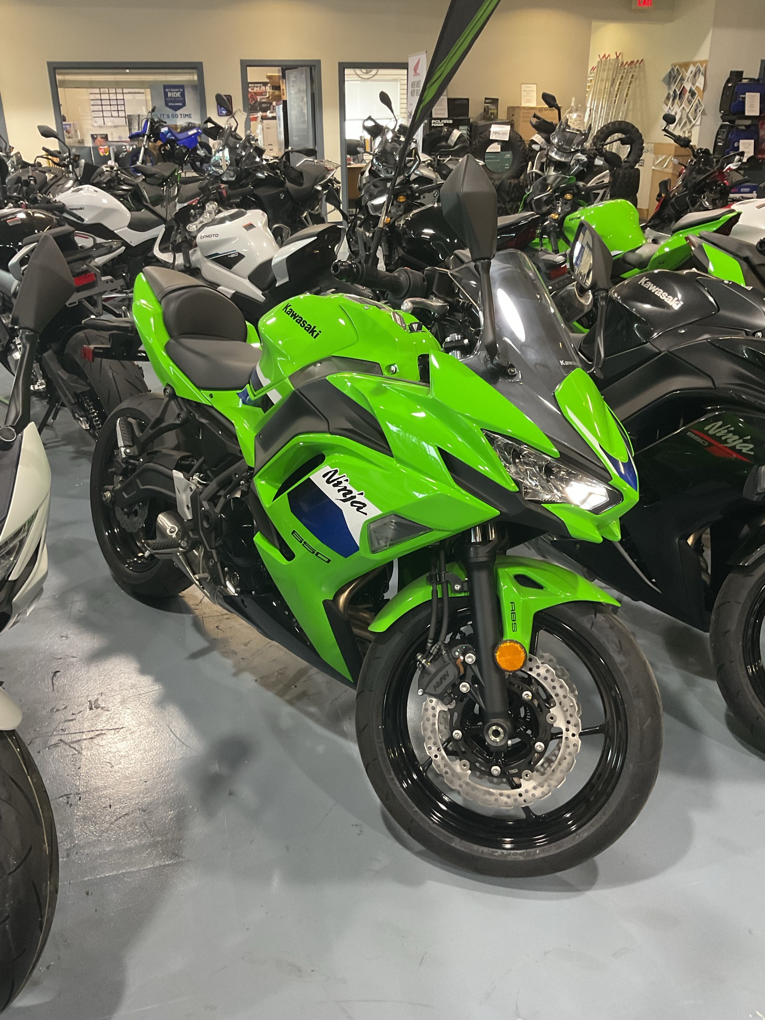 2026 Kawasaki Ninja® 650 ABS 1
