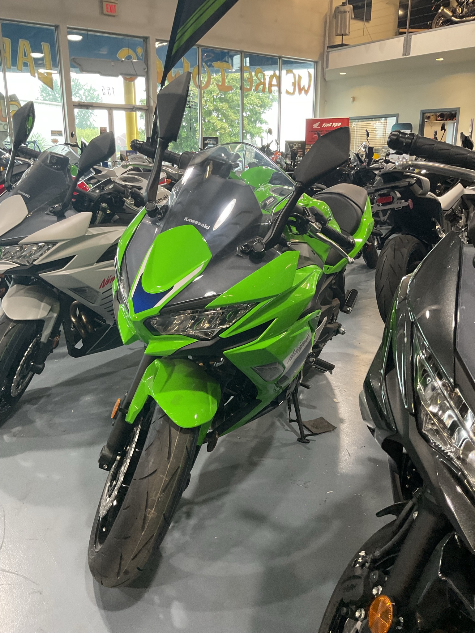 2026 Kawasaki Ninja® 650 ABS 3