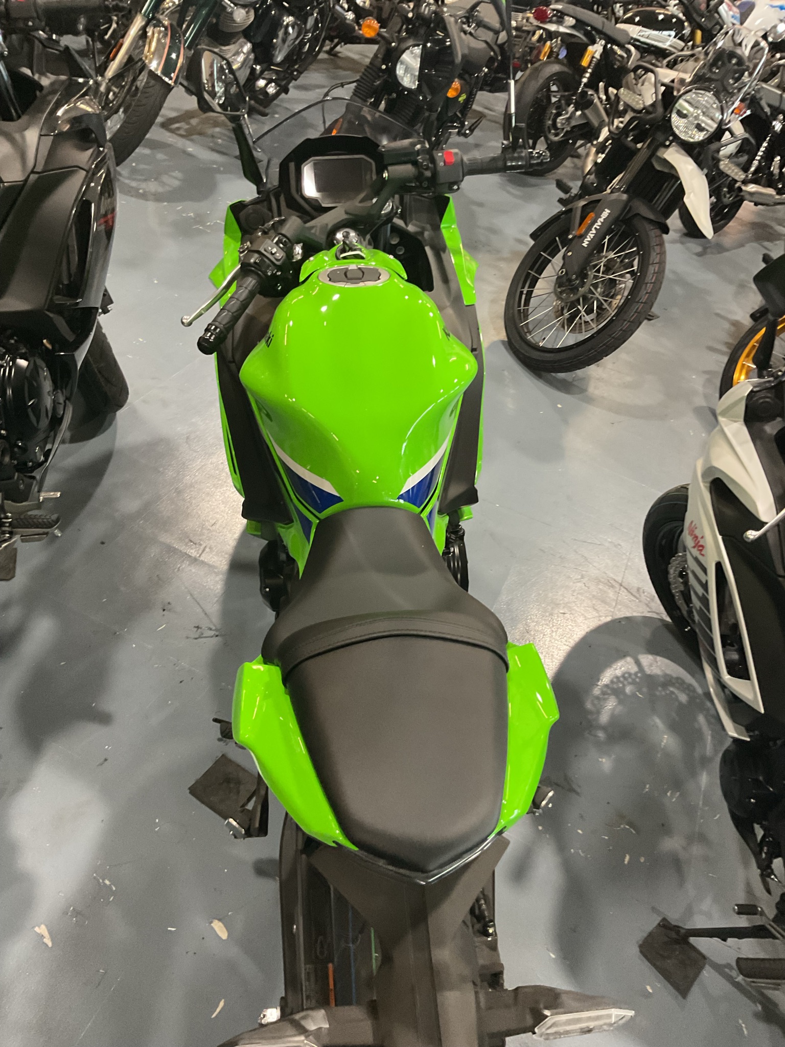 2026 Kawasaki Ninja® 650 ABS 4