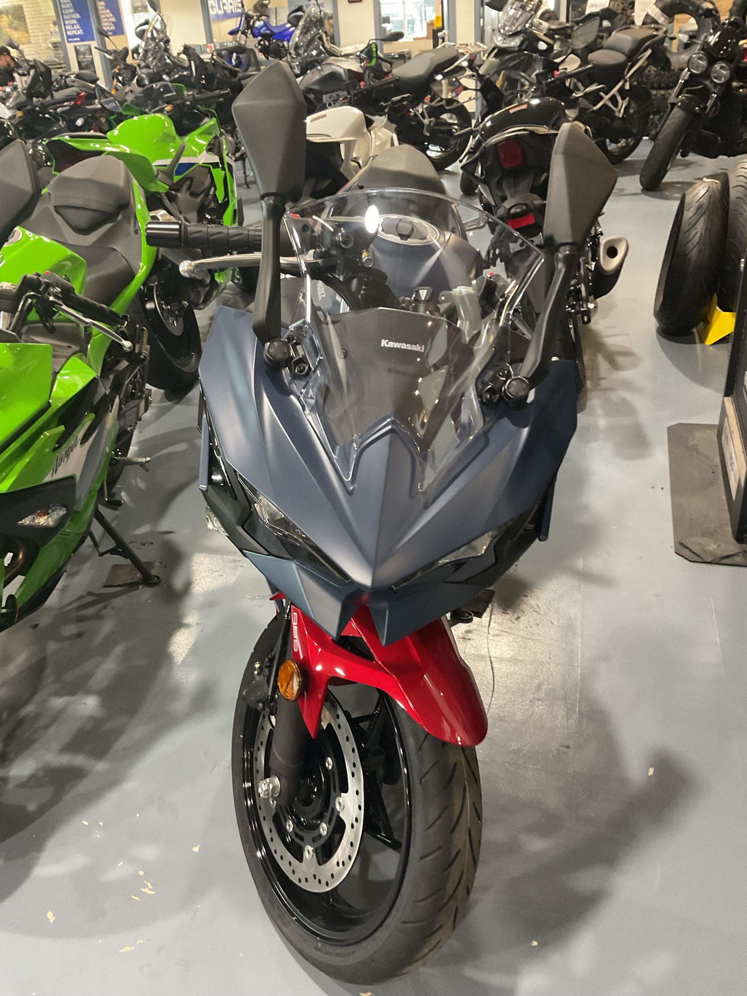 2026 Kawasaki Ninja® 500 ABS 3