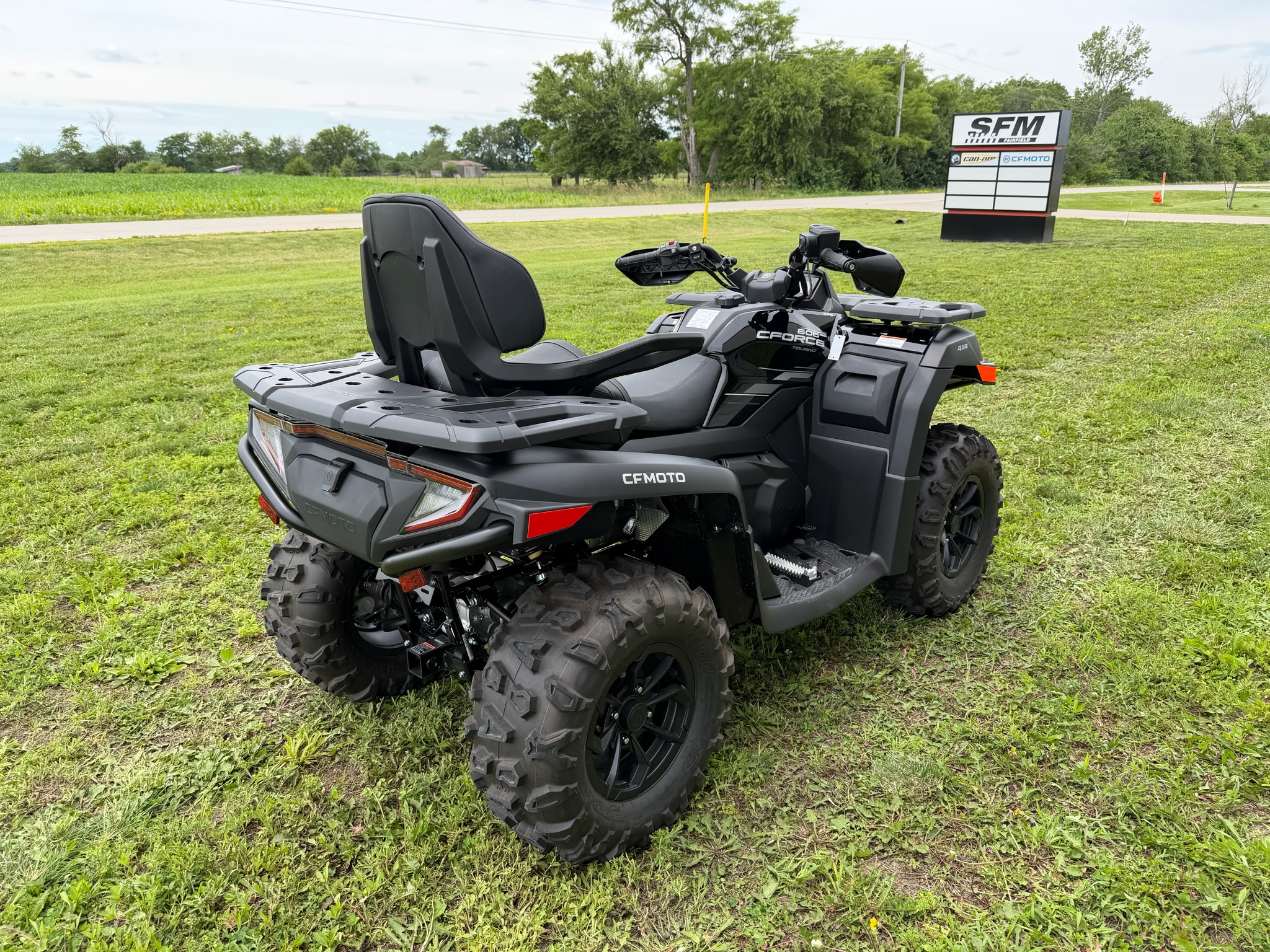 2025  CForce 600 Touring 9