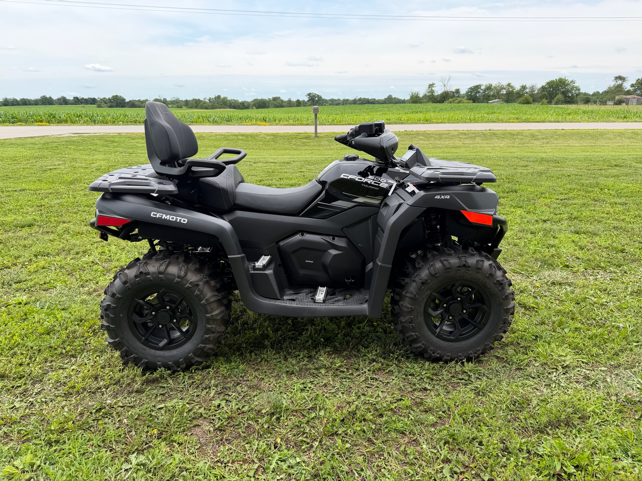 2025  CForce 600 Touring 10