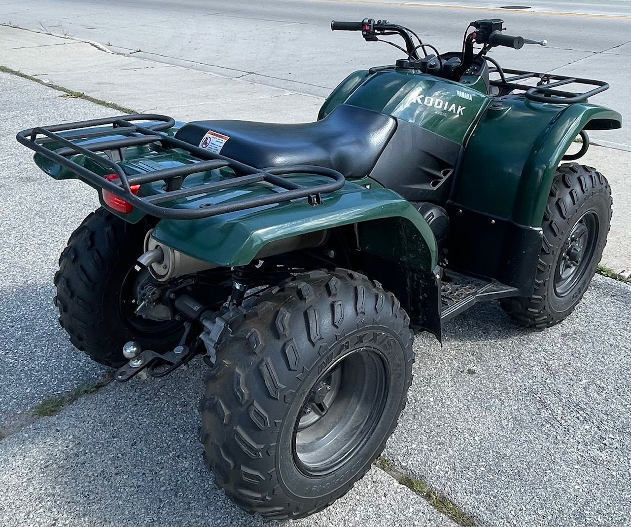 2004 Yamaha Kodiak 400 in Port Washington, Wisconsin - Photo 4