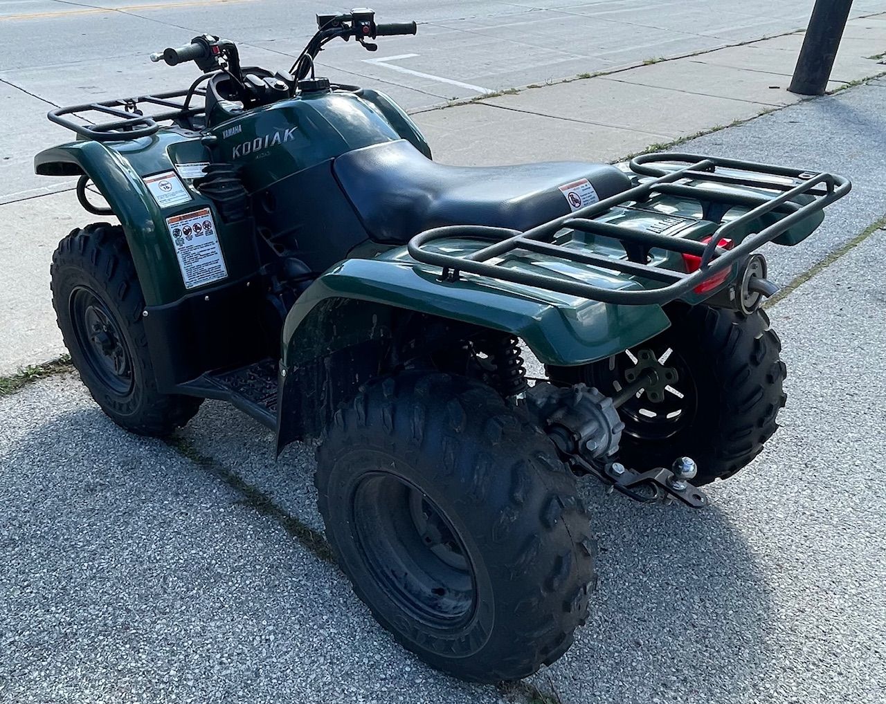 2004 Yamaha Kodiak 400 in Port Washington, Wisconsin - Photo 6