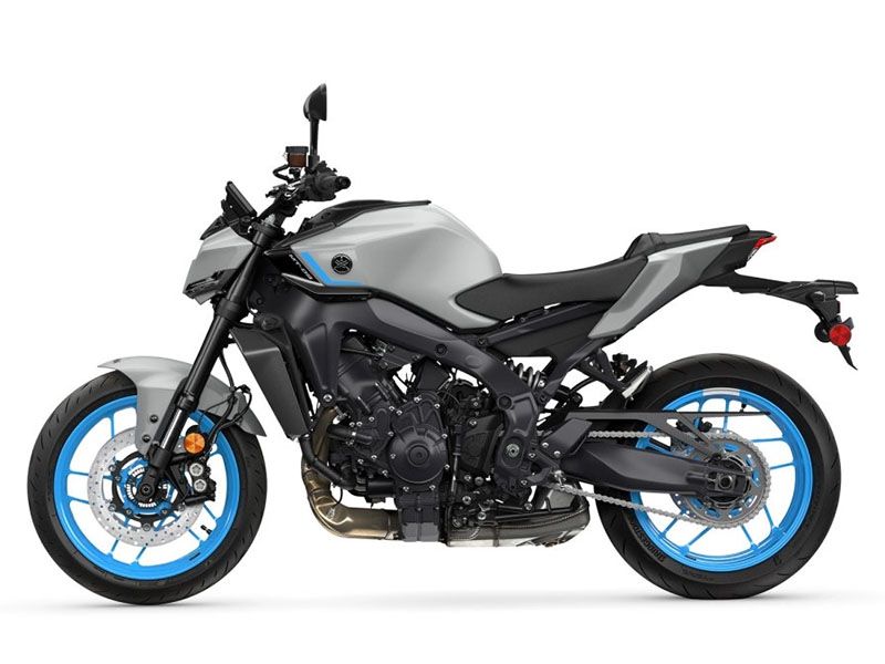 2025 Yamaha MT-09 in Port Washington, Wisconsin - Photo 4
