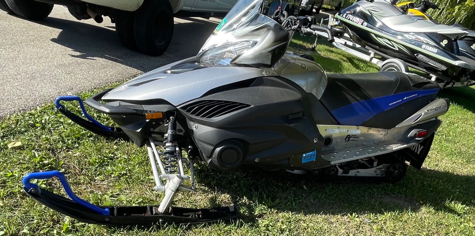 2011 Yamaha RS Vector GT in Port Washington, Wisconsin - Photo 3