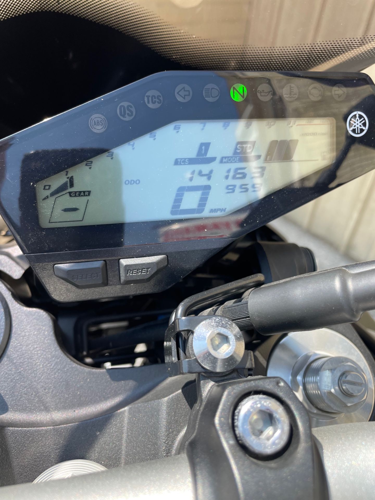 2017 Yamaha FZ-09 in Port Washington, Wisconsin - Photo 4