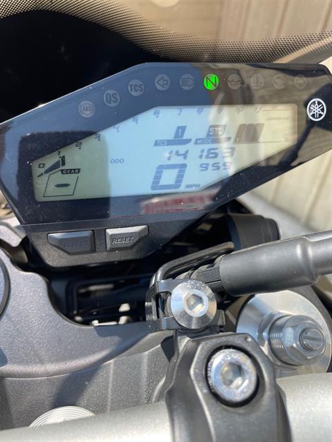 2017 Yamaha FZ-09 in Port Washington, Wisconsin - Photo 4