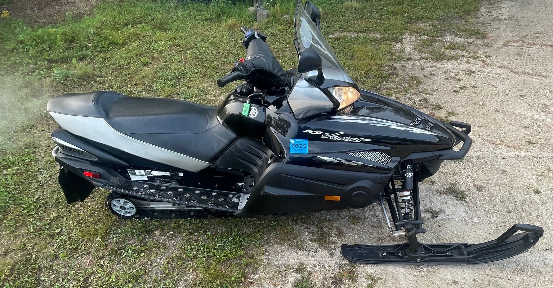 2006 Yamaha RS Vector GT in Port Washington, Wisconsin - Photo 3