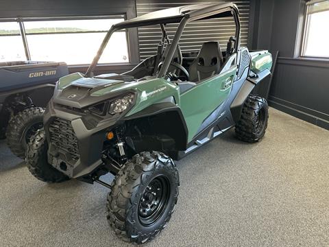 2026 Can-Am Commander DPS 700