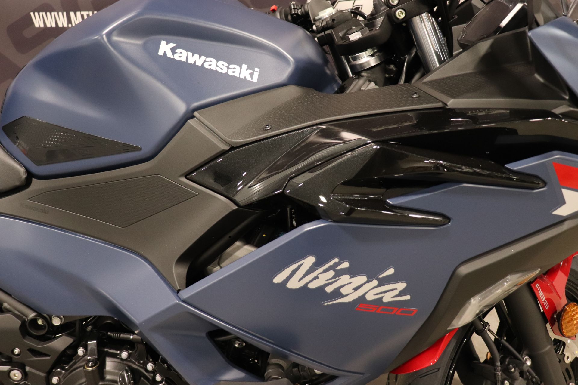 2026 Kawasaki Ninja® 500 ABS 2