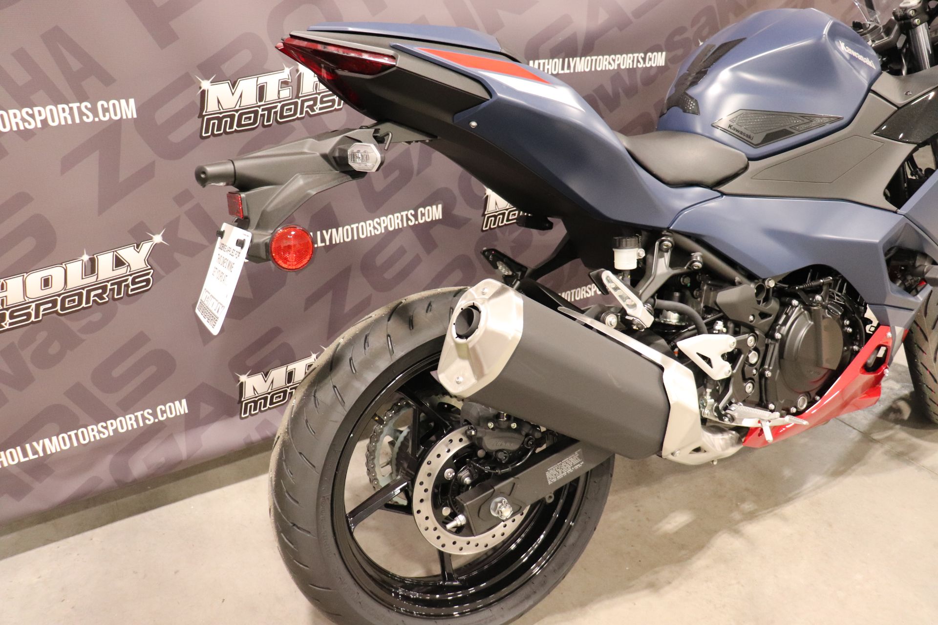2026 Kawasaki Ninja® 500 ABS 5