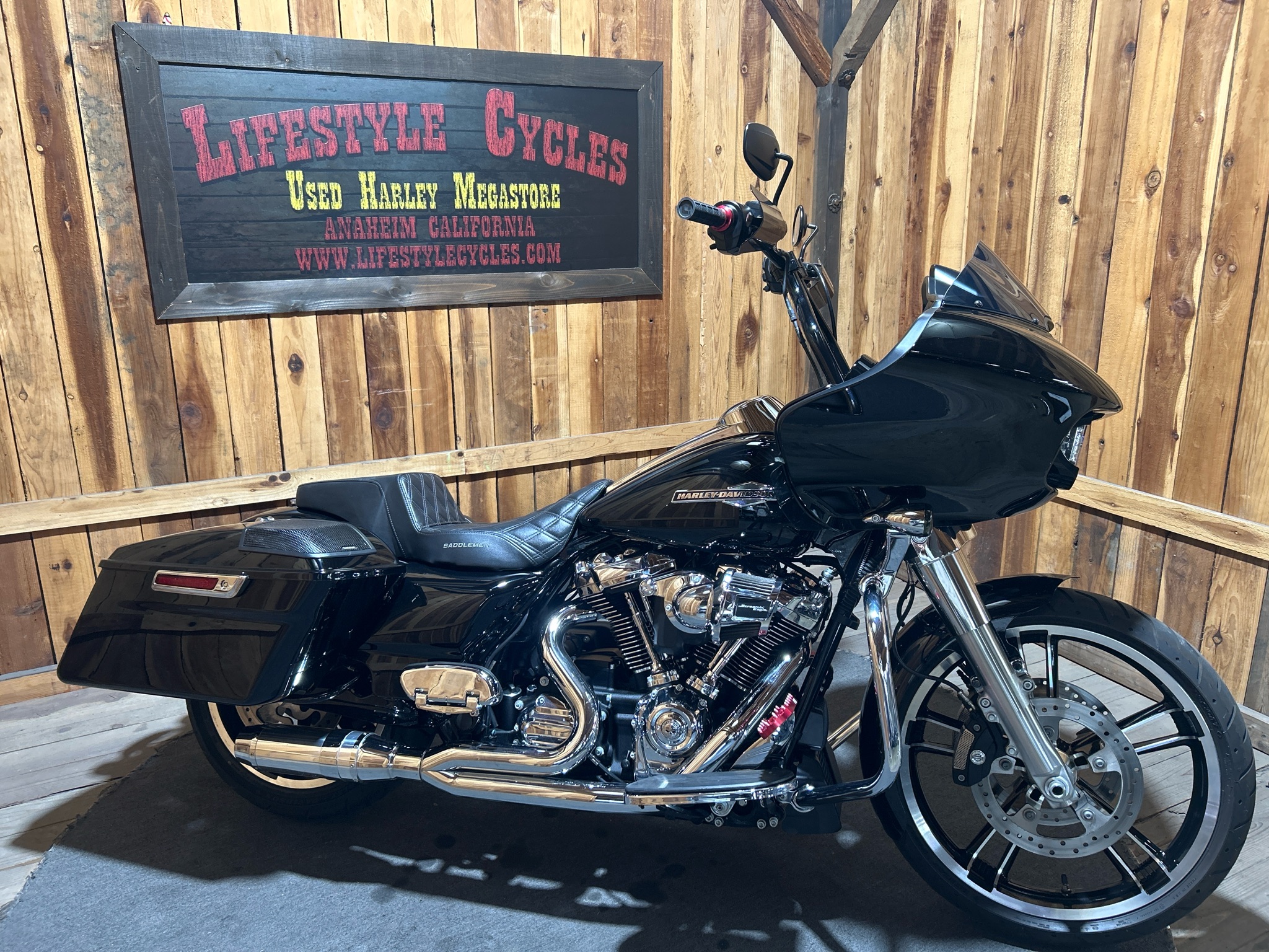 2021 Harley-Davidson Road Glide® 10