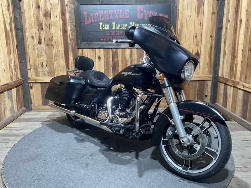 2015 Harley-Davidson Street Glide Special