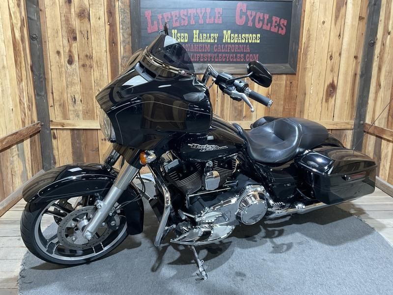 2015 Harley-Davidson Street Glide Special