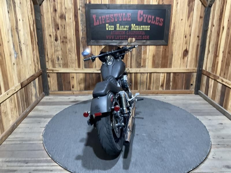 2015 Harley-Davidson Street Bob® 6