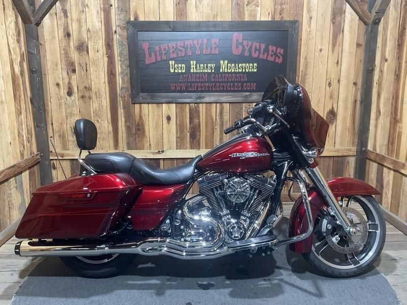 2016 Harley-Davidson Street Glide® Special 1