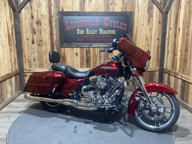2016 Harley-Davidson Street Glide® Special 2