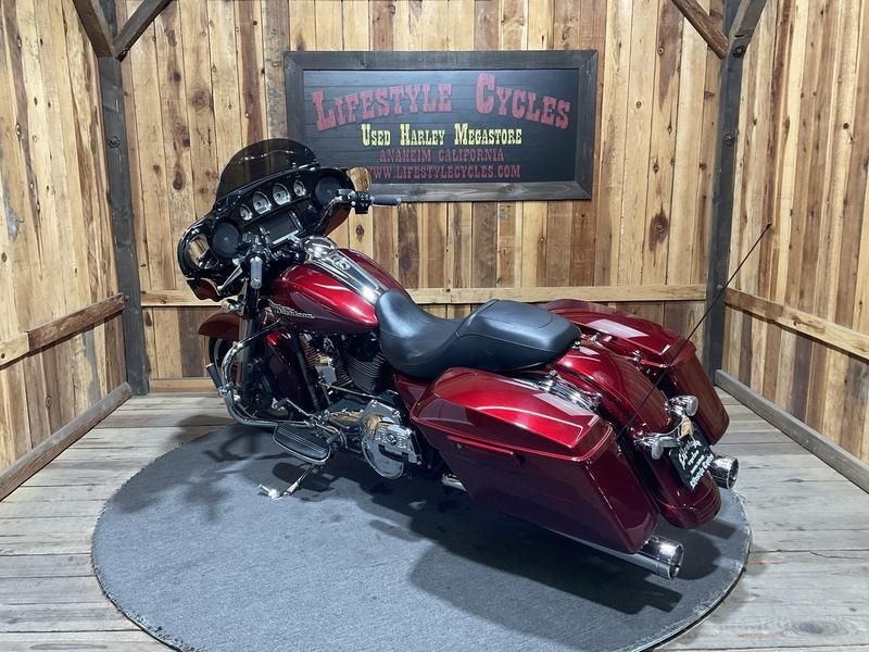 2016 Harley-Davidson Street Glide Special