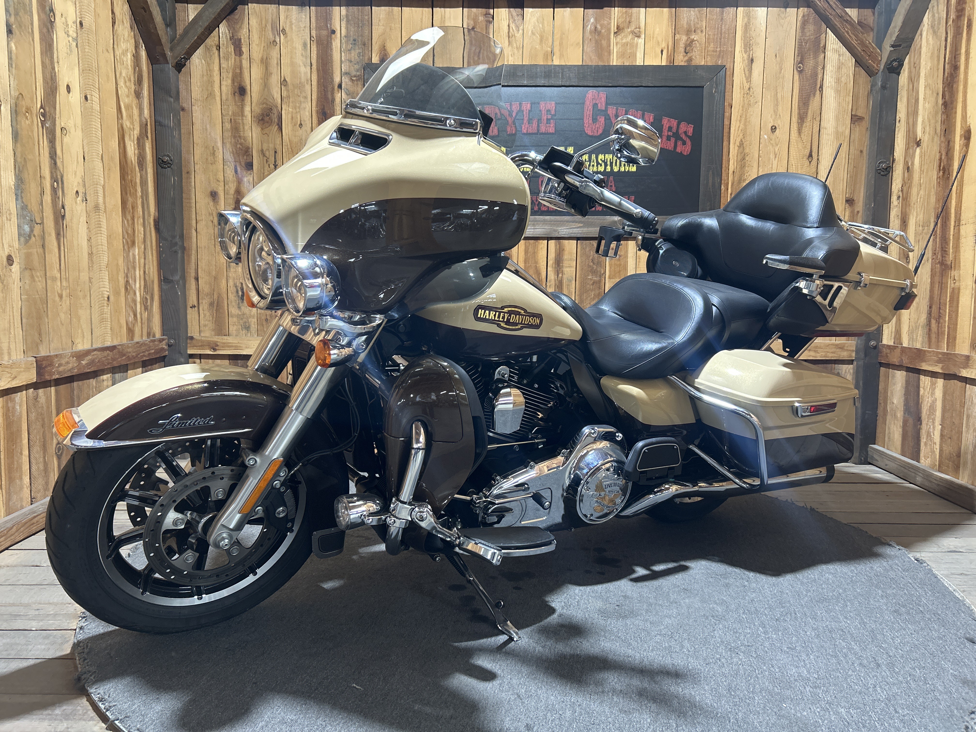Used 2014 Harley-Davidson Ultra Limited, Anaheim CA | Specs, Price