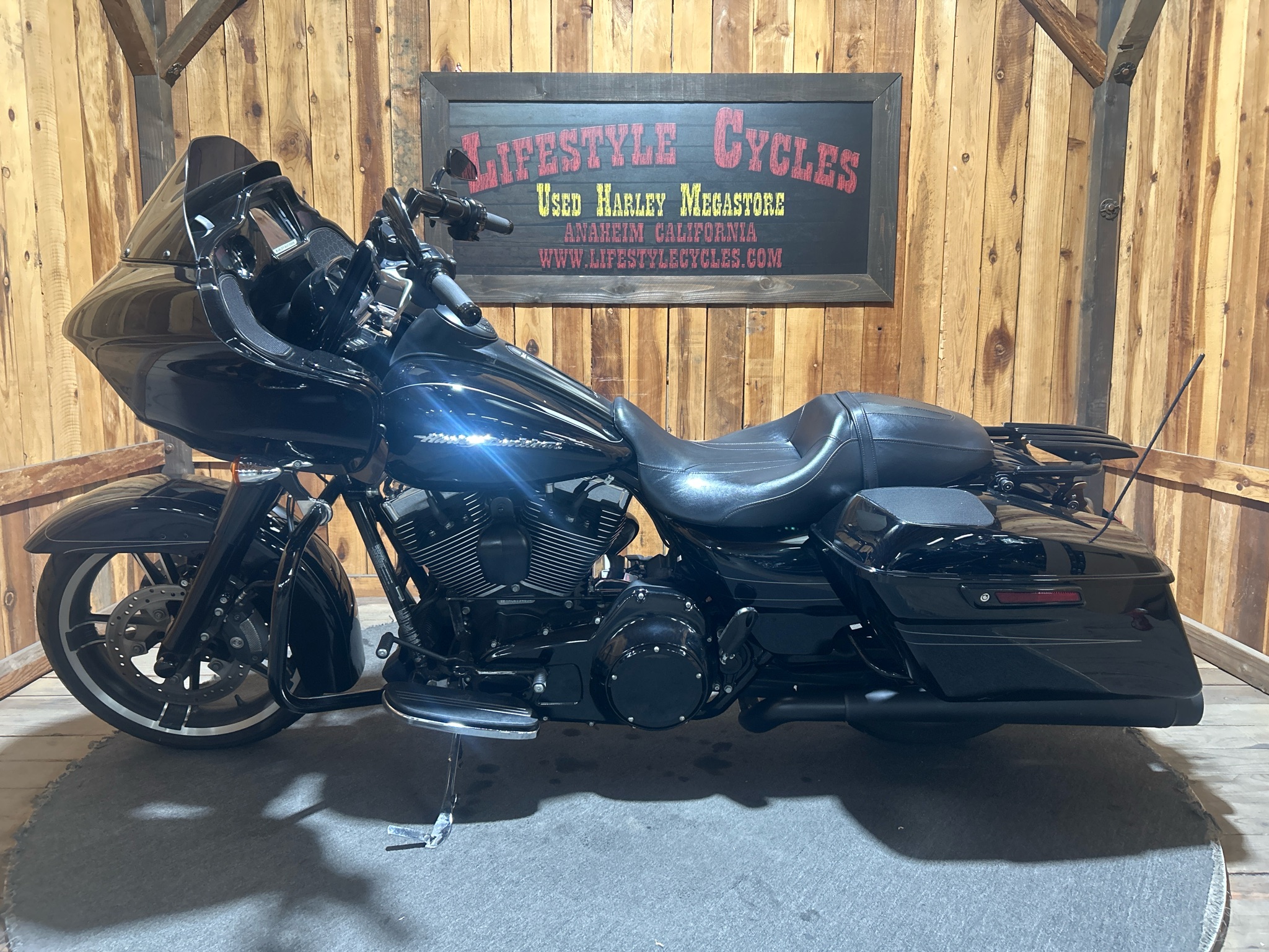 2016 Harley-Davidson Road Glide® Special 2