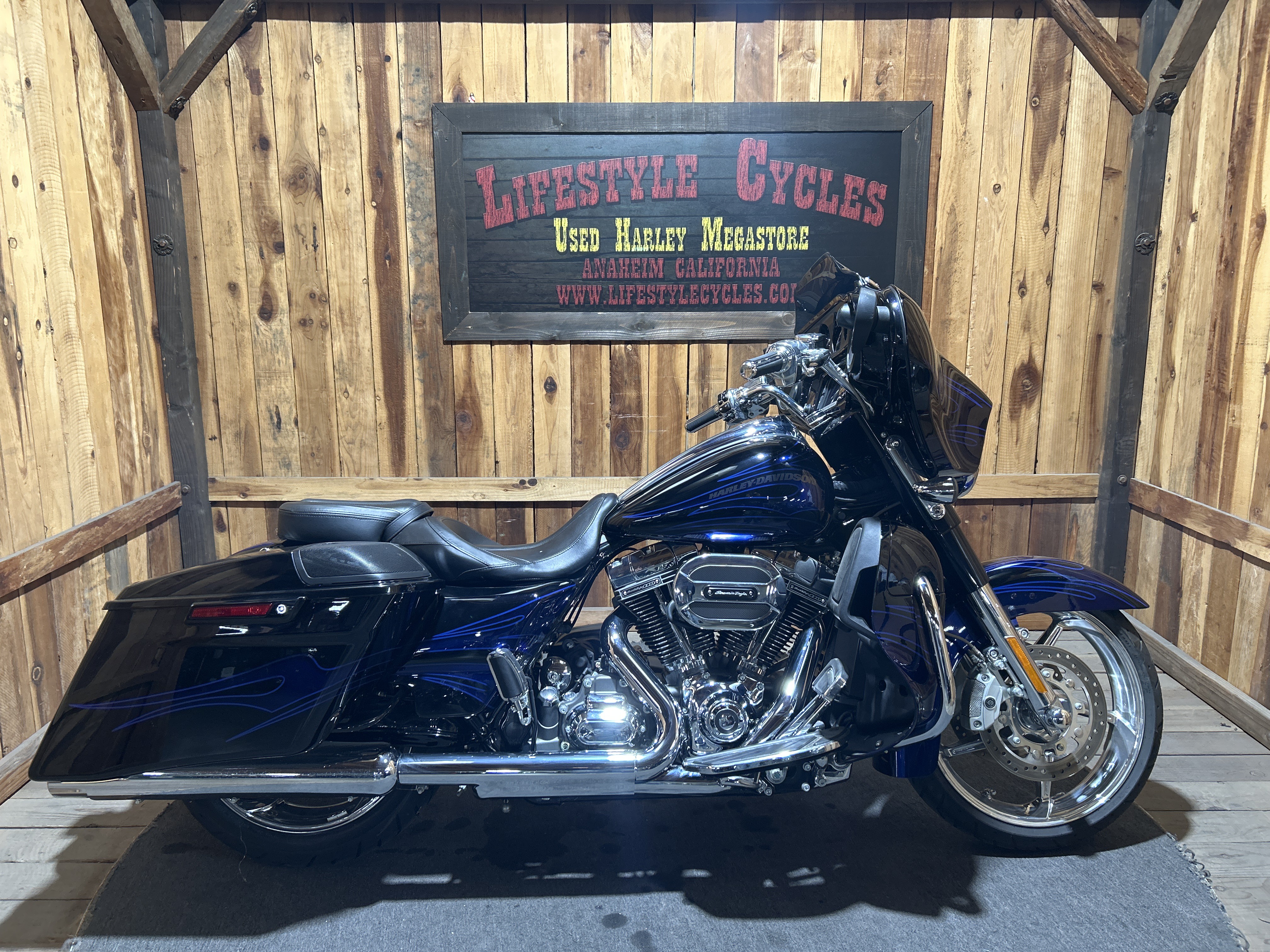 2016 Harley-Davidson CVO Street Glide