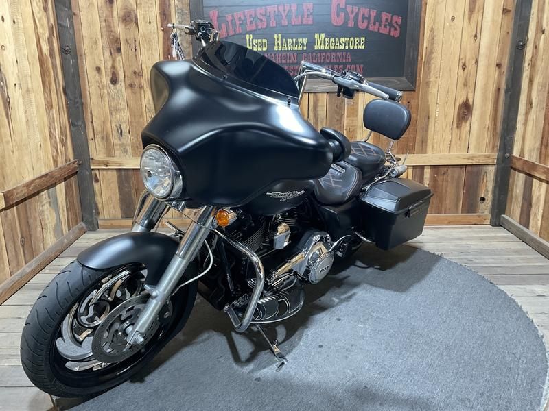 2013 Harley-Davidson Street Glide® 7