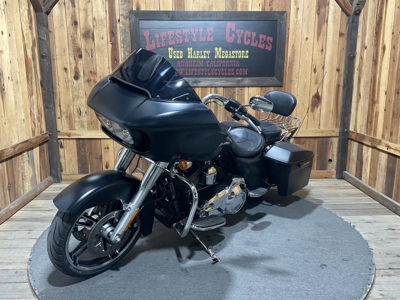 2016 Harley-Davidson Road Glide® 7