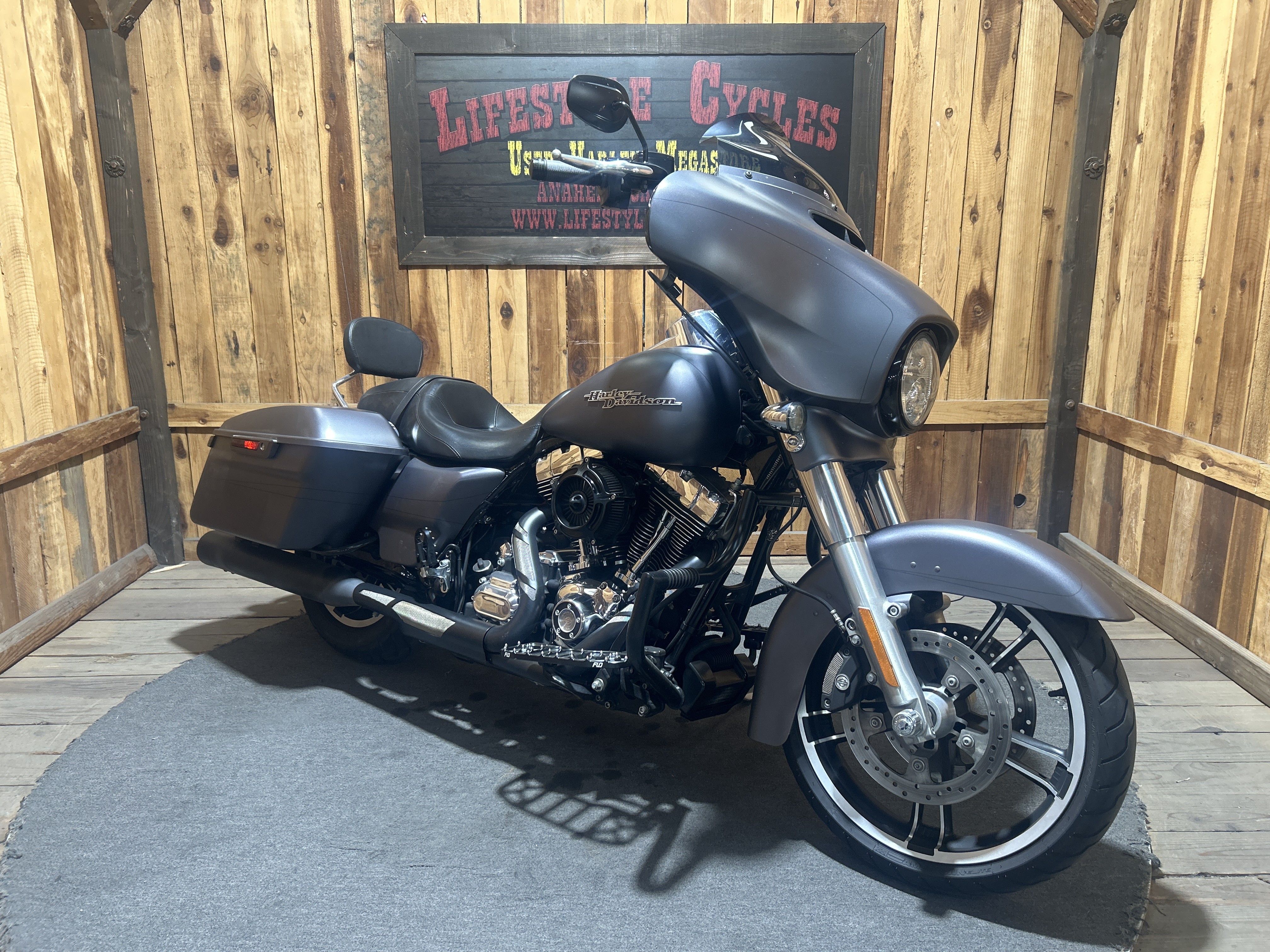 2016 Harley-Davidson Street Glide Special