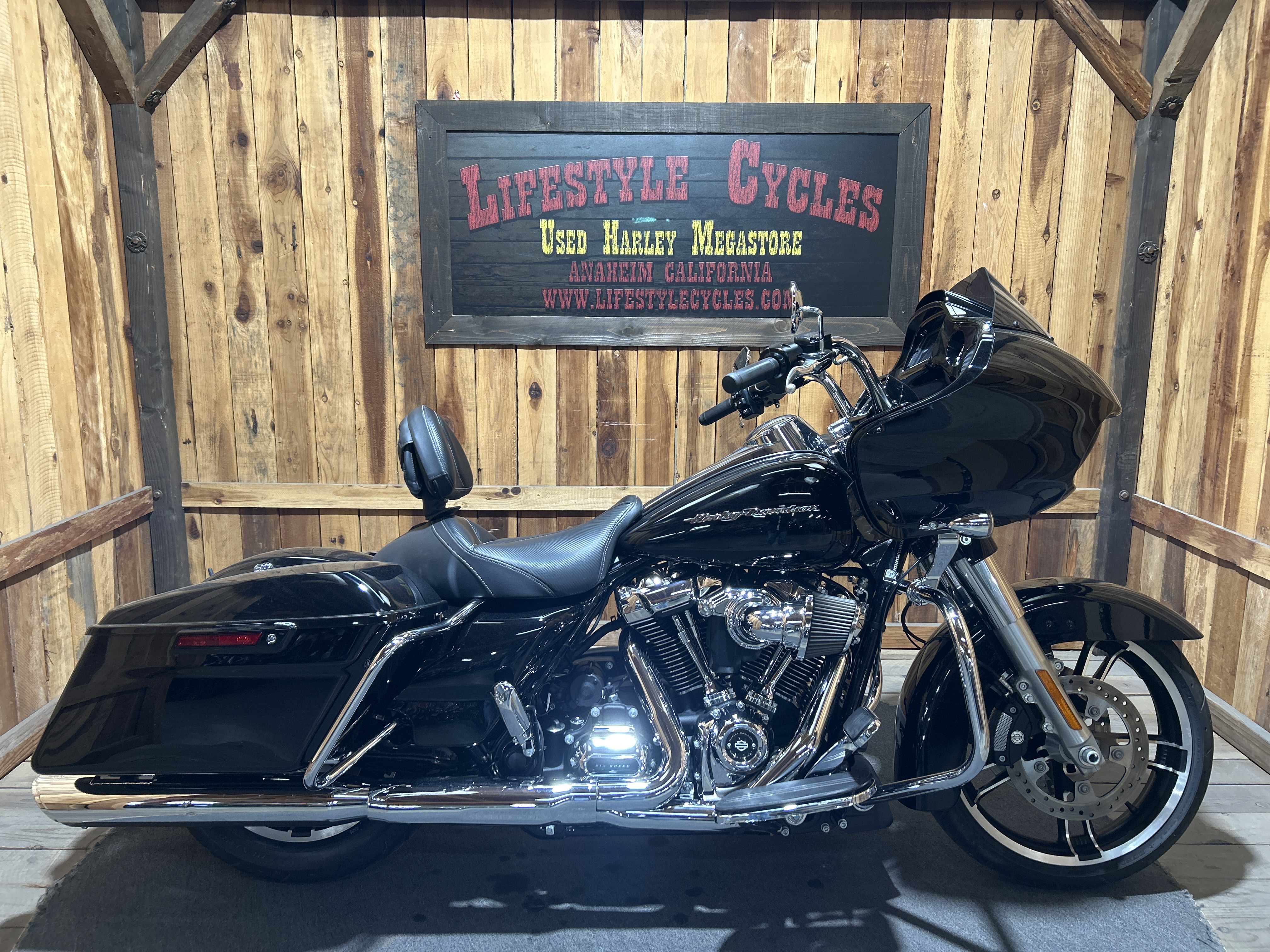 2017 Harley-Davidson Road Glide Special